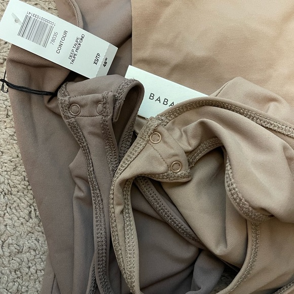 Babaton contour bodysuit bundle - Picture 3 of 4